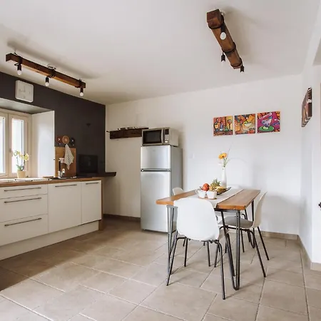 Apartma Ob Stari Murvi, Apartman