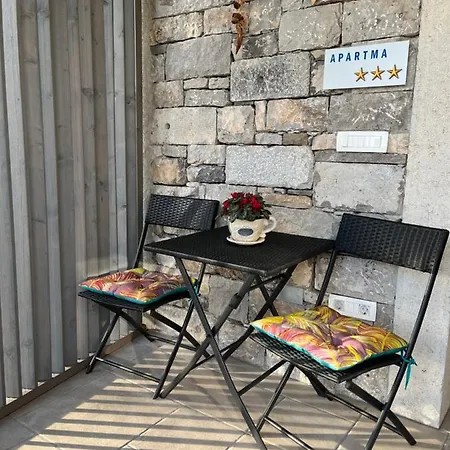 Apartma Ob Stari Murvi, * Sezana